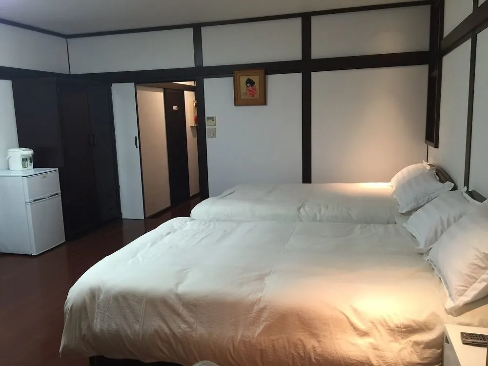Naniwa Guest House Osaka 2*,  Japonia