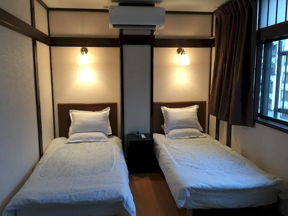 Naniwa Guest House Oszaka Szálloda