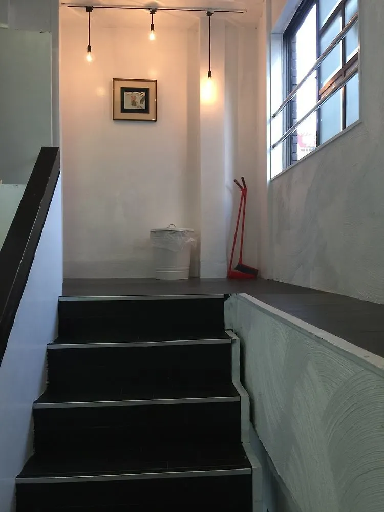 Naniwa Guest House Oszaka 2*,  Japán